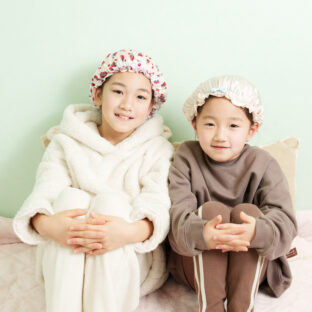 親子でお揃いのナイトキャップ – 夜のヘアケアをもっと楽しく